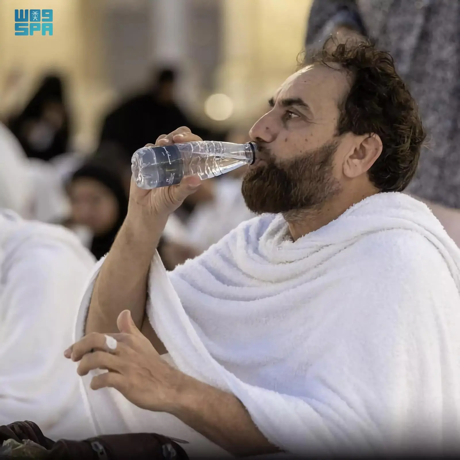 Drinking Zamzam water